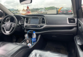 2018 Foreign Used Toyota Highlander – Clean SUV
